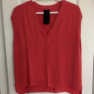 Heather Coral 💯 silk V-Neck multilayer Blouse- worn once⭐️